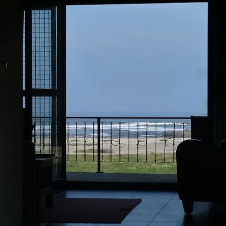 Casa Con Vistas Unicas A La Playa De Cueva, Asturias *