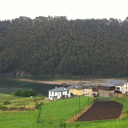 בית נופש Casa Con Vistas Unicas A La Playa De Cueva, Asturias