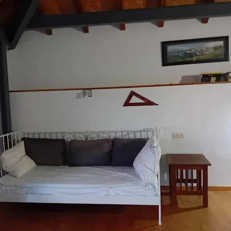 Casa Con Vistas Unicas A La Playa De Cueva, Asturias *